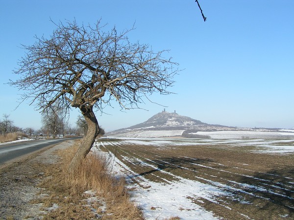HAZMBURK A BUDYNĚ N/OHŘÍ